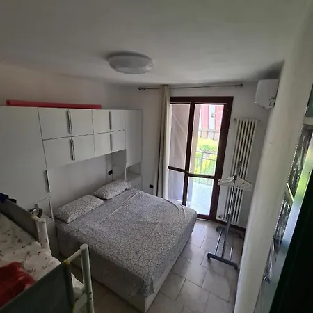 Daire In Vicino Al Centro Con Piscina