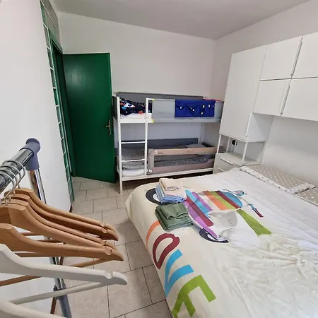 شقة In Vicino Al Centro Con Piscina بسكييرا ديل غاردا